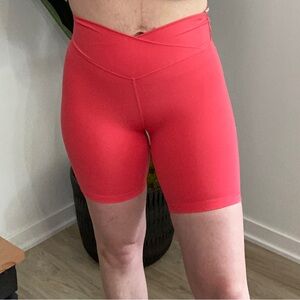 Venice Crossover Biker Shorts | Paradise Pink